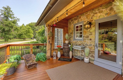 Bluemont Villa | Highmeadows Estate in the heart of Bluemont Virginia