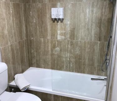 Gladstone Apartment | Highpoint International Hotel