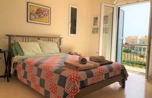 Steniai Villa | Highpoint Maizonette overlooking Chora Bay