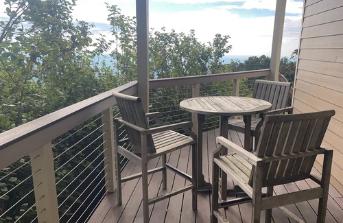 Chestnut Springs Condo | Highridge Court 30 with Wintergreen Advantage