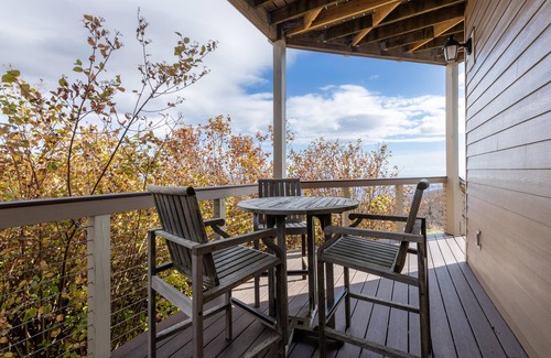Chestnut Springs Condo | Highridge Court 30 with Wintergreen Advantage