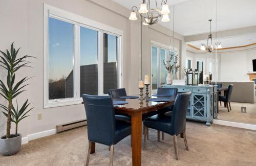 Chestnut Springs House | Highridge Court 30 with Wintergreen Advantage