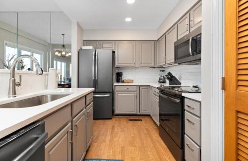 Chestnut Springs House | Highridge Court 30 with Wintergreen Advantage