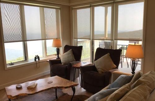 Chestnut Springs House | Highridge Place 43 with Wintergreen Advantage