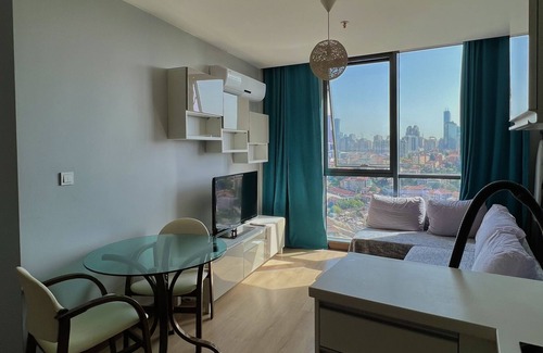 Atasehir Apartment | HIGHRISE FLAT WITH PANORAMIC ISTANBUL VIEW
