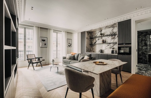 8th Arrondissement Apartment | HIGHSTAY - Luxury Serviced Apartments - Champs-Elysées