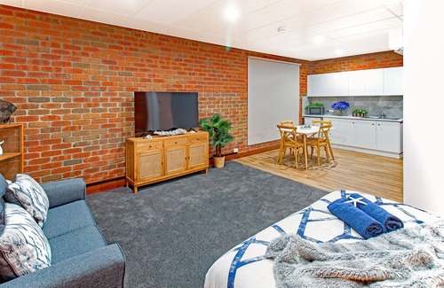 Mallacoota Apartment | Hight Tide Studio