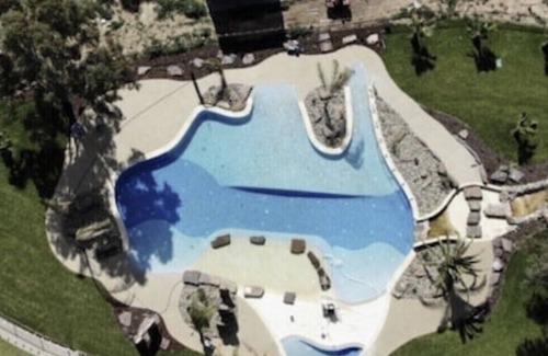 Moama Resort | Highview Waters Resort Moama , overlooking the Murray River a premier property.