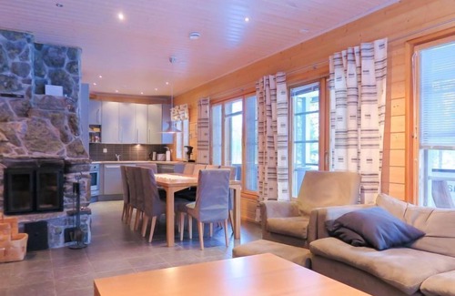 Sirkka House | Hiihtogreeni A by Interhome