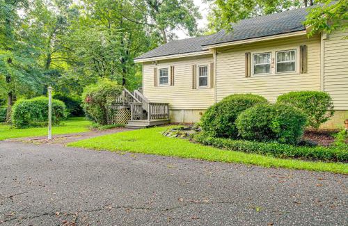 Burgaw Apartment | Hike and Bike On-Site Burgaw Apt - 4 Mi to River