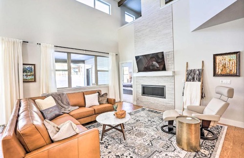Grand Elk Ranch House | Hike and Ski Stunning Home with Hot Tub in Granby!