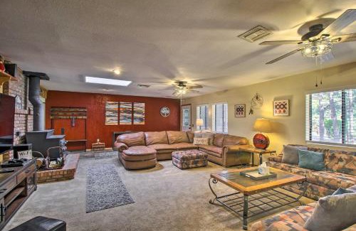 Show Low House | Hike and Unwind Lakeside Home with Fire Pit!