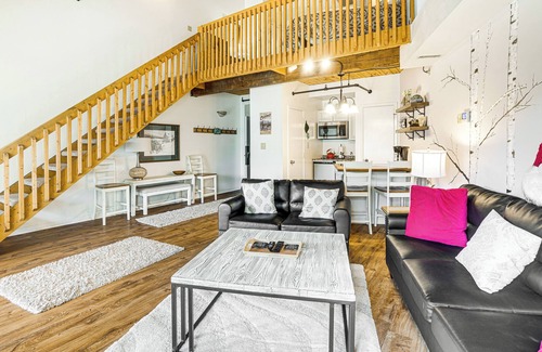 Wintergreen Apartment | Hike, Bike & Explore: Wintergreen Resort Condo