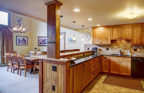 Steamboat Springs House | Hike/Bike In/Out TH wAmazing Views-Heated Pool-Hot Tub-Gym-Deck-Covered Parking-W/D-Fireplace