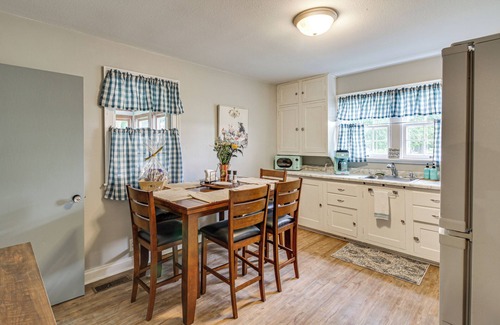 Cushing House | Hike, Boat, Hunt & Fish: Lake Alec Home w/Dock!