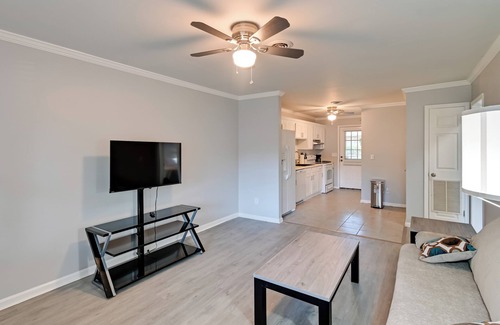 Cheraw Apartment | Hike & Explore: Cheraw Apt 7 Mi to Lake Juniper!