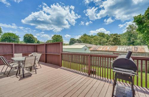 Winona House | Hike, Fish and Ride Pet-Friendly Huntsville Home