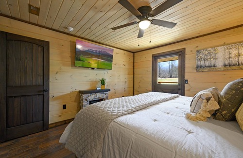 Gatlinburg - Pigeon Forge Cabin | Hike-Golf-Play or Just Relax!nGolf Getaway or Family Vacation