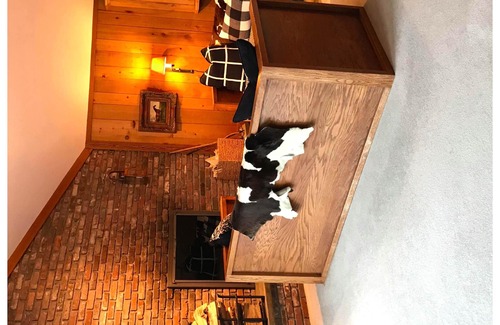 Bromley Mountain Condo | Hike In/Hike Out VTFun