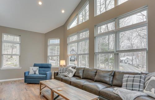 Lackawaxen House | Hike, Swim and Ski Home with Deck in Lackawaxen