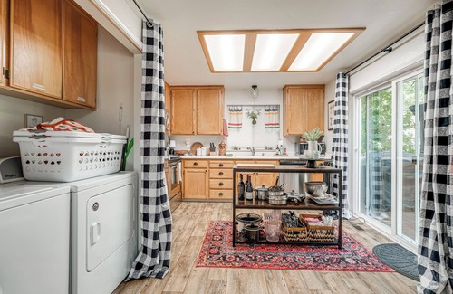 Twain Harte Cottage | Hike, Swim & Golf: Home Near Dtwn Twain Harte