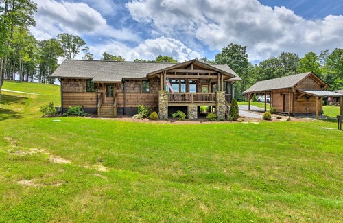 Glenville House | Hike to Waterfalls Chinquapin Mountain Retreat