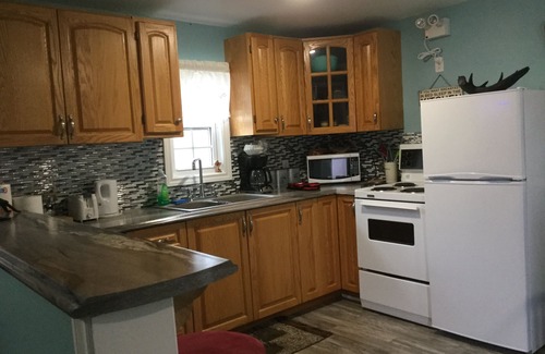 Pleasant Bay House | Hikers Suite Private Hot Tub Cabot Trail, Pleasant Bay ,N.S.