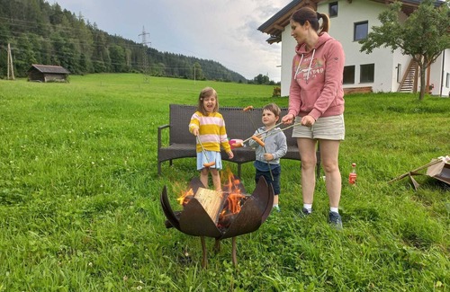 Radstadt Apartment | Hiking Cycling Skiing Vacation Farm Countryside Nature Quiet Central