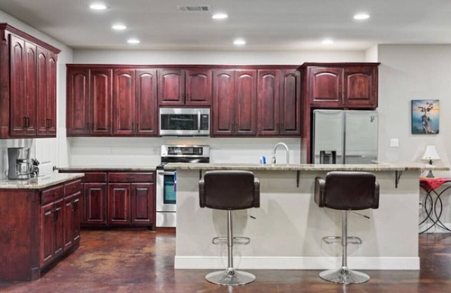 Apache Shores House | Hill Country Hideaway