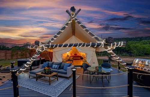 Marble Falls Cabin | Hill Country River Yurt, Hot Tub,Kayaks, Movie Projector, Outside Projector