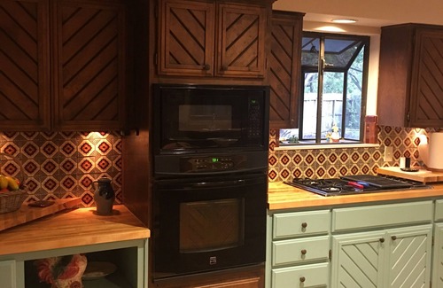 Helotes House | Hill countryview sunsets private nature hottubchimeneanat'l parksstablesgolf