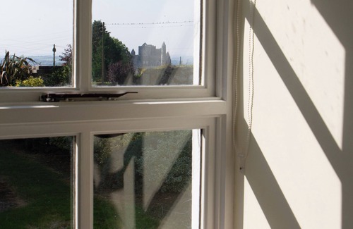 Cashel House | Hill House Lodge, overlooking the Rock of Cashel