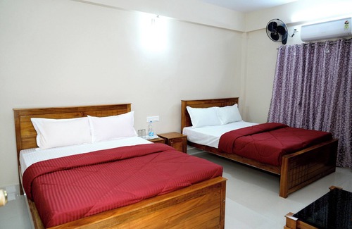 Virarajendrapet Hotel | Hill Palace Residency