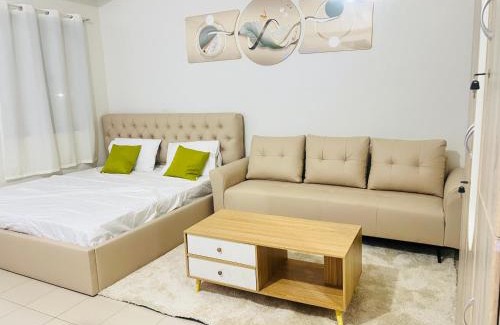 Caloocan Apartment | Hill Residence by Sarah Rentals