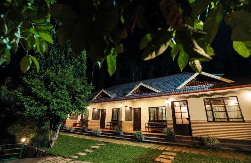 Kunnathidavaka House | Hill Rows Estate By GreenEscapes