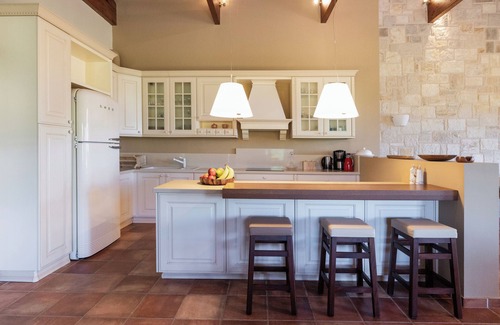 Athanatoi Villa | Hill top casa vigna