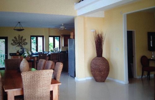 Rodney Bay House | Hill Top Villa Rodney Bay Rate for the whole house daily £260 Per Room is £85