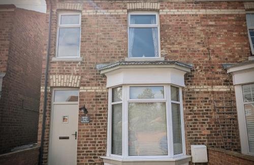 Great Ayton House | Hill View in Great Ayton