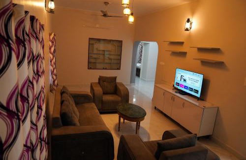 Tirupati Apartment | Hill View Paradise - A luxurious 2bhk's & Private Rooms Near Bhudevi Complex TTD Ticket Counter Alipiri