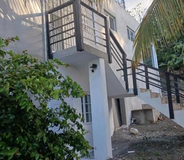 Tower Isle Bed & Breakfast | Hill View Rooms