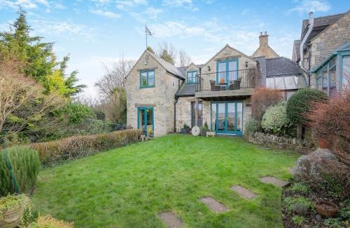 Inchbrook House | Hillcrest Cottage