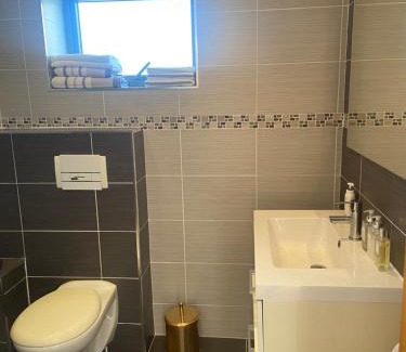 Vale House | Hillcrest Lodge