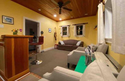 Manset House | Hillcrest Retreat
