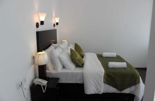Kandy Hotel | Hillcrest Villa Kandy