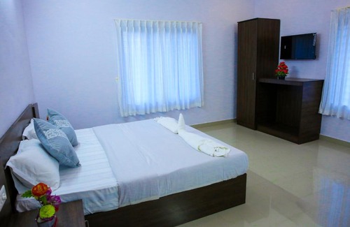 Elappara House | Hilllway Homestay Kumily