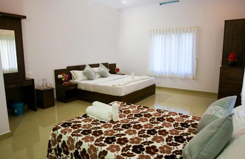 Elappara House | Hilllway Homestay Kumily