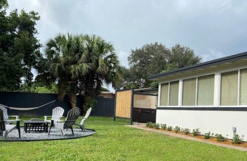 Palm Beach Gardens House | HILLMAN RETREAT.★ 3. NEAR BEACHES/PGA/DOWNTOWN/ROGER DEAN/HOT TUBn