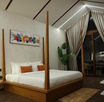 Coonoor Bed & Breakfast | Hills and Heart Luxury Villa By LexStays