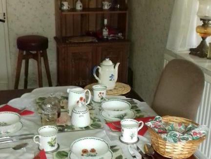Laugharne Bed & Breakfast | Hills Farm B&B Laugharne