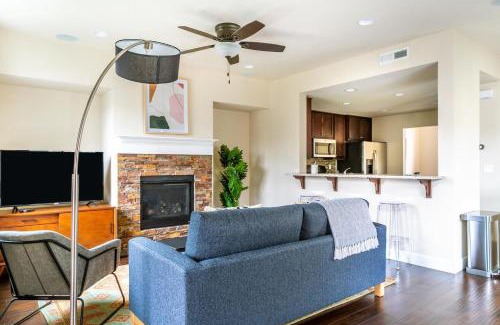 Tanasbourne Apartment | Hillsboro 2br w WD nr coffee park groceries PDX-2